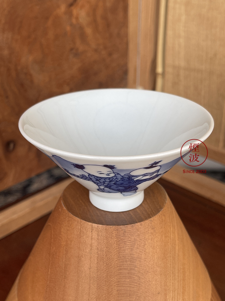 Jingdezhen spring breeze paragraphs auspicious Zou Jun up treasure jade blue nine words j cup cheese big head boy hat