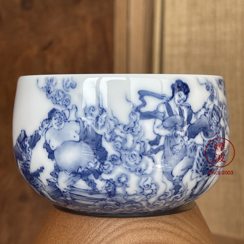 Those jingdezhen blue and white cloud com.lowagie.text.paragraph 9 wonderful hand burn about nine paragraphs stack hole, the wu is empty ocean 's eight quit cup