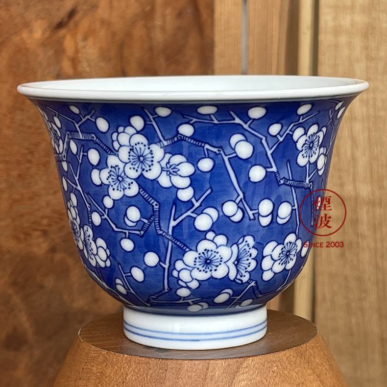 Jingdezhen blue and white blue spring breeze auspicious jade Zou Jun up of eight new system of land ice to crack the name plum flower painting of tea cups