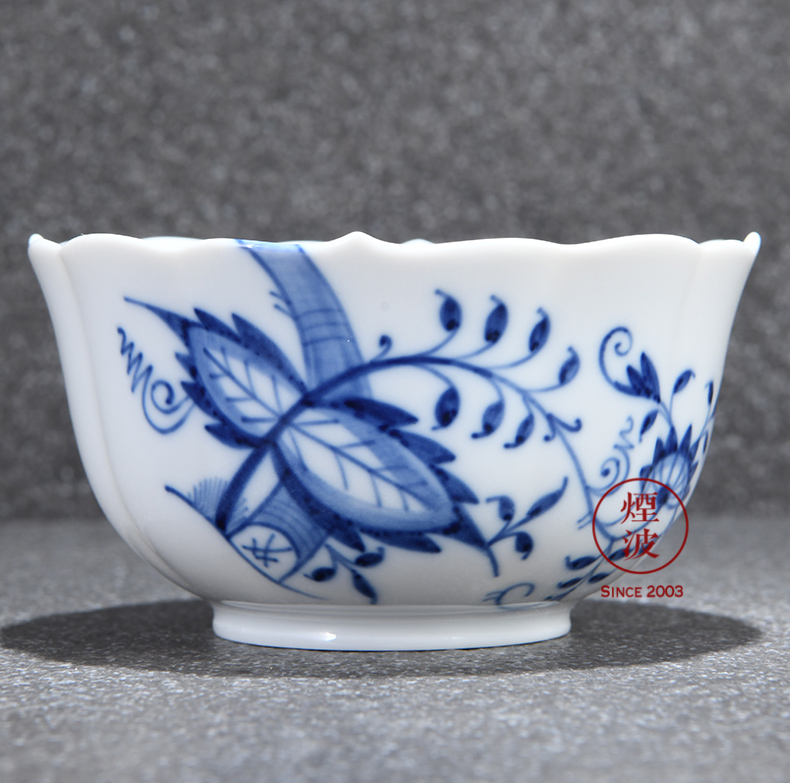 German mason MEISSEN porcelain new clipping elegant blue onion cups for a cup of tea in the afternoon tea set
