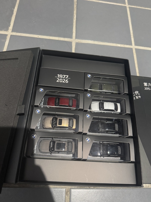 Bmw Original Genuine 7 Series Commemorative Set Box 1:64 Alloy Car Model Ar Manufacturer