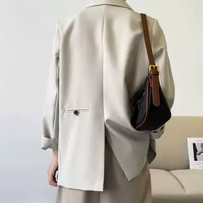 Back split profile small suit jacket female 2021 spring and autumn design sense niche net red fried street small suit