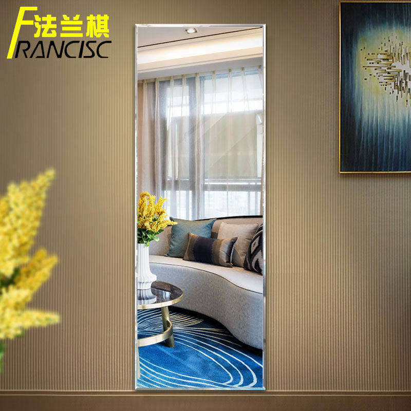 �����崩�¾�745