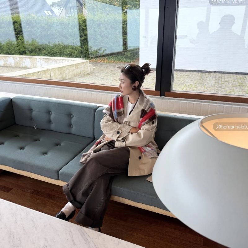 Stine Goya Purchasing Agent for Savi's Same Style Colorful Plaid Drop-Shoulder Loose Round-Neck Pullover Sweater