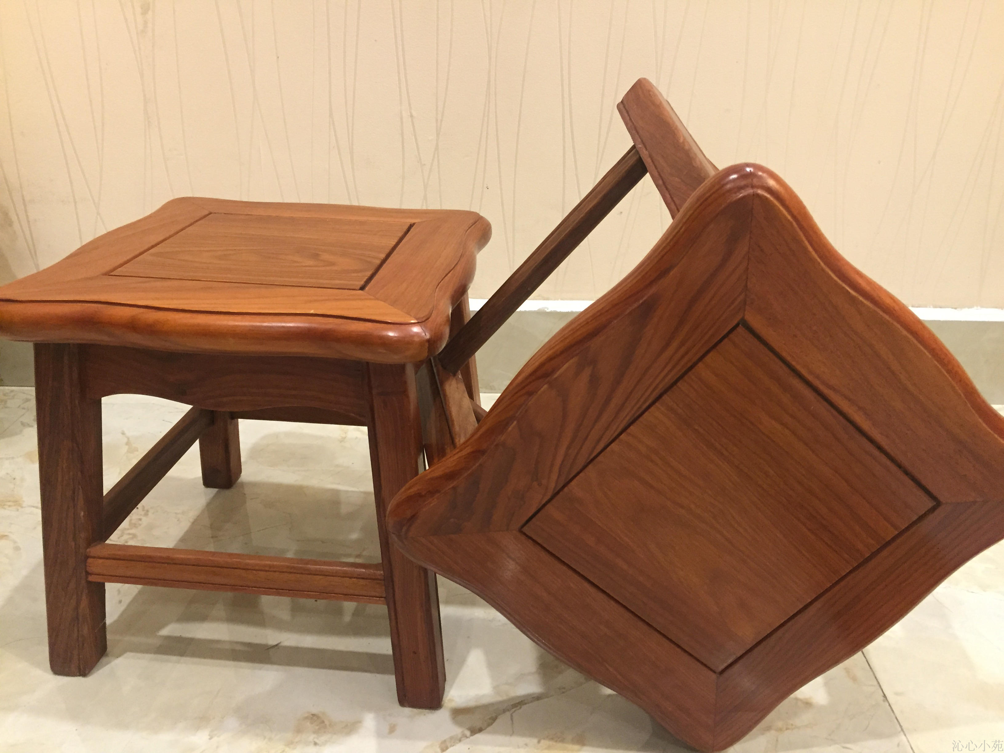 Solid wood mahogany small stool for shoes washing feet low stool creative stool ruffled rosewood stool solid wood square stool