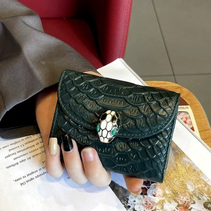 Japanese Bhj New Simple and Stylish Card Holder for Women, Compact Leather Multi-Card Slot Anti-Magnetic Travel Card Case Versatile Japanese Bhj New Simple and Stylish Card Holder for Women, Compact Leather Multi-Card Slot Anti-Magnetic Travel Card Case Versatile