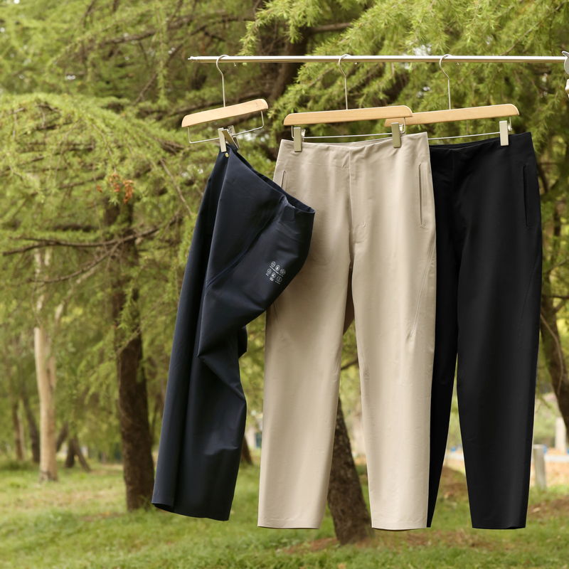 Technology Knob Adjustment! Seamless All-Over Adhesive! 3D Stereo Cutting! Men's Outdoor Casual Pants 25107