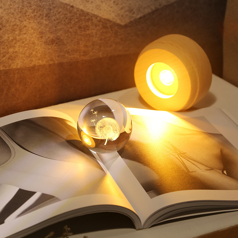 Girlfriend romantic birthday gift Girls creative crystal ball music box to send girlfriends Christmas practical gift ornaments