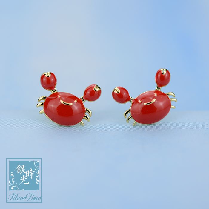 Silver time S925 pure silver earshot baking lacquered red small crab earrings Fashion personality Giant Crab Seat Earrings