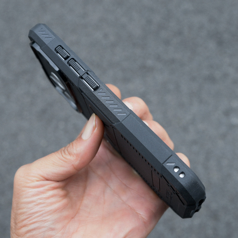 FATBEAR Rugged Tactical Dark Defend Stand – Pro/Plus/Max/Air – 17, 16, 15, 14, 13, 12 iPhone Case