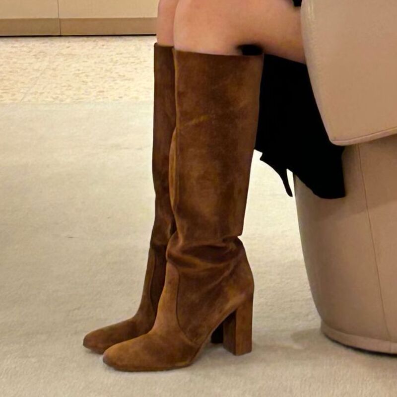 Retro Brown Suede High-Heeled Boots 2025 New Style Knight Boots for Women European and American Hot Girls Large Calf Circumference Slimming High-Heeled Boots Retro Brown Suede High-Heeled Boots 2025 New Style Knight Boots for Women European and American Hot Girls Large Calf Circumference Slimming High-Heeled Boots