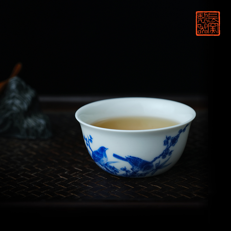 Offered home - cooked long up in jingdezhen blue and white flowers lie fa cup making those yongzheng manual master cup of tea