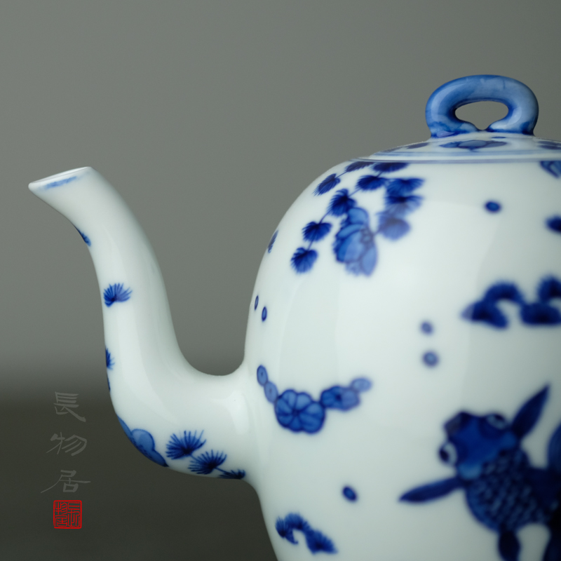 Offered home - cooked view flavour and hand - made porcelain goldfish in jingdezhen ceramic filter large tea with the teapot