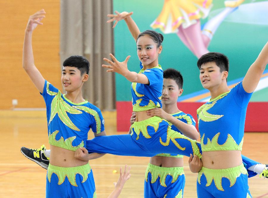 Professional custom aerobics performance costumes performance costumes cheerleading costumes Foss gymnastics clothing women