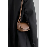 Светло-коричневый