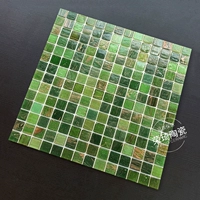 Темно -зеленый золотой нить