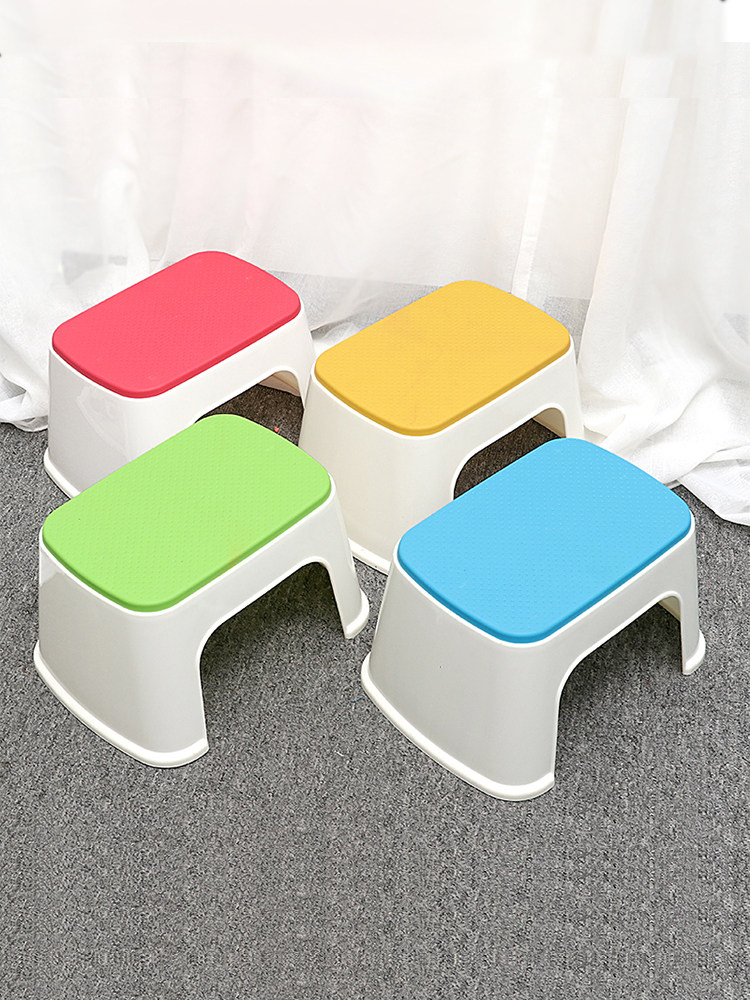 Baby shower stool Powder room white plastic low stool Economical household living room chair Baby non-slip stool chair