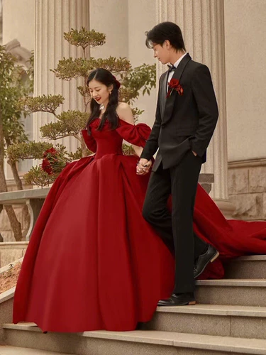 Фото студия пара фото тематические костюми