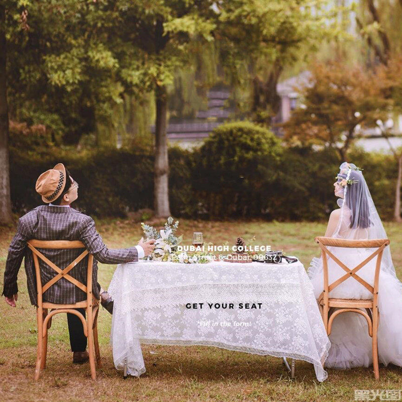 The new exterior travel shoot wedding dress photo props back solid wood cross chair outdoor indoor real-life wooden chair