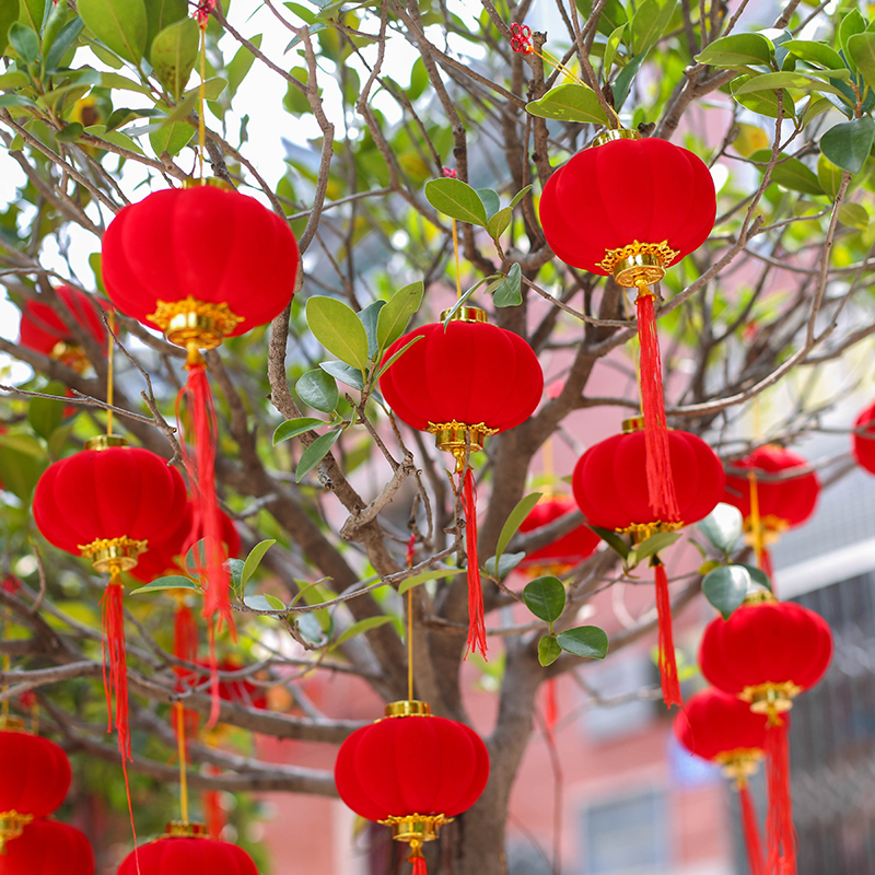 Small lanterns hanging trees New Year potted pendants New Year's gate rich bamboo indoor waterproof festive Spring Festival