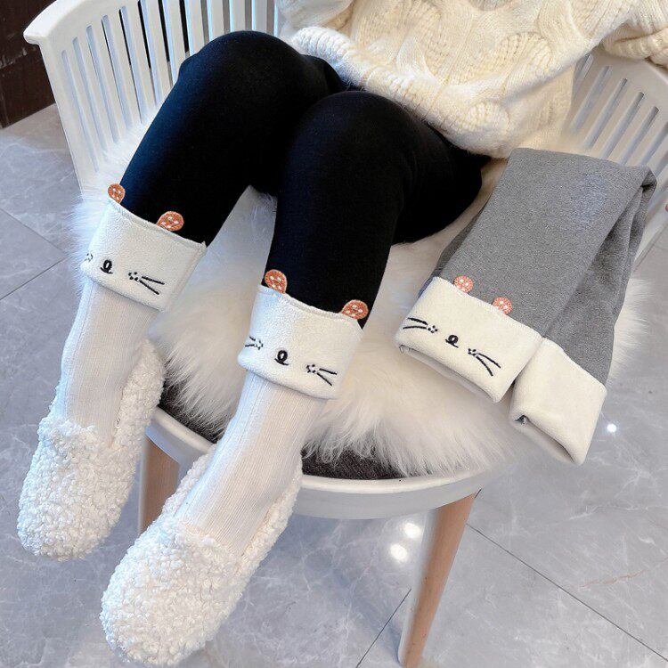 Girls' autumn and winter wear underwear 2022 new children's Western style baby girl casual all-match plus velvet thick trousers trend