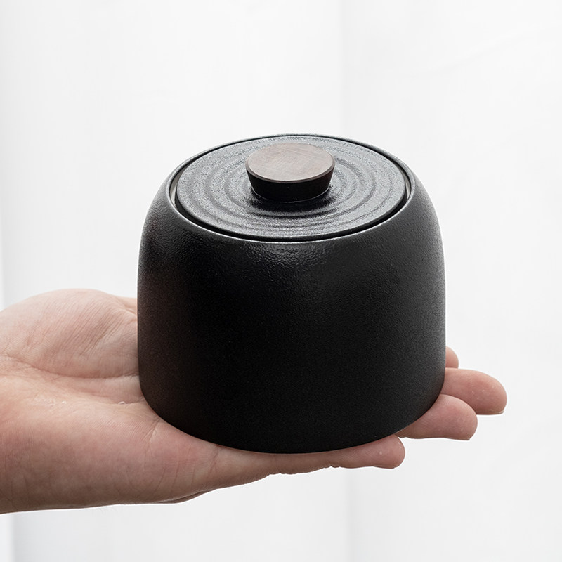 Ceramic tea pot sealed pot household Pu'er tea storage tank Chinese-style wake-up tea box storage tea pot aromatherapy pot