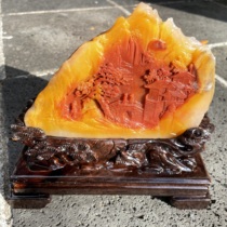 Fidelity natural yellow dragon Jade chicken red water landscape ornaments eggplant Mountain mine old material chicken oil yellow Yunnan Jade send certificate