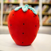 Красная клубника