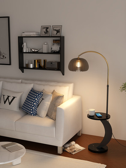 New Style Floor Lamp Next to the Sofa in the Living Room, High-End Bedside Table Lamp in the Bedroom, Integrated Shelf, Ambient Light