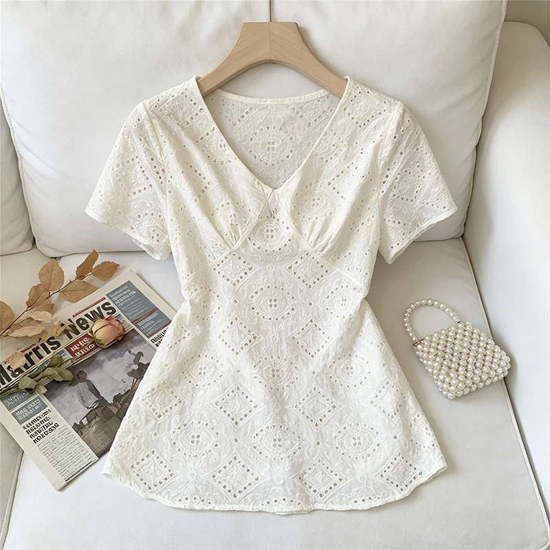 2026 Summer New Women's Style Pure Desire Style Hollow Embroidered Lace Short-Sleeved Shirt High-End Lace-Up Mid-Length Top