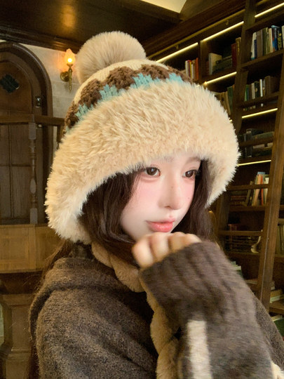 2025 New Knitted Plush Ball Hat Women's Autumn and Winter Thickened Coldproof Ear Protection Warm Baotou Lei Feng Hat Trendy