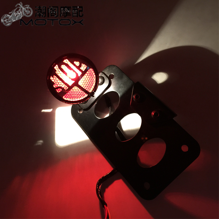 Phụ kiện xe máy Harley xe máy sửa đổi mát mẻ màu đen nhôm đèn hậu bên giấy phép hướng dẫn biển số sửa đổi đèn phanh - Đèn xe máy đèn cầu xe máy