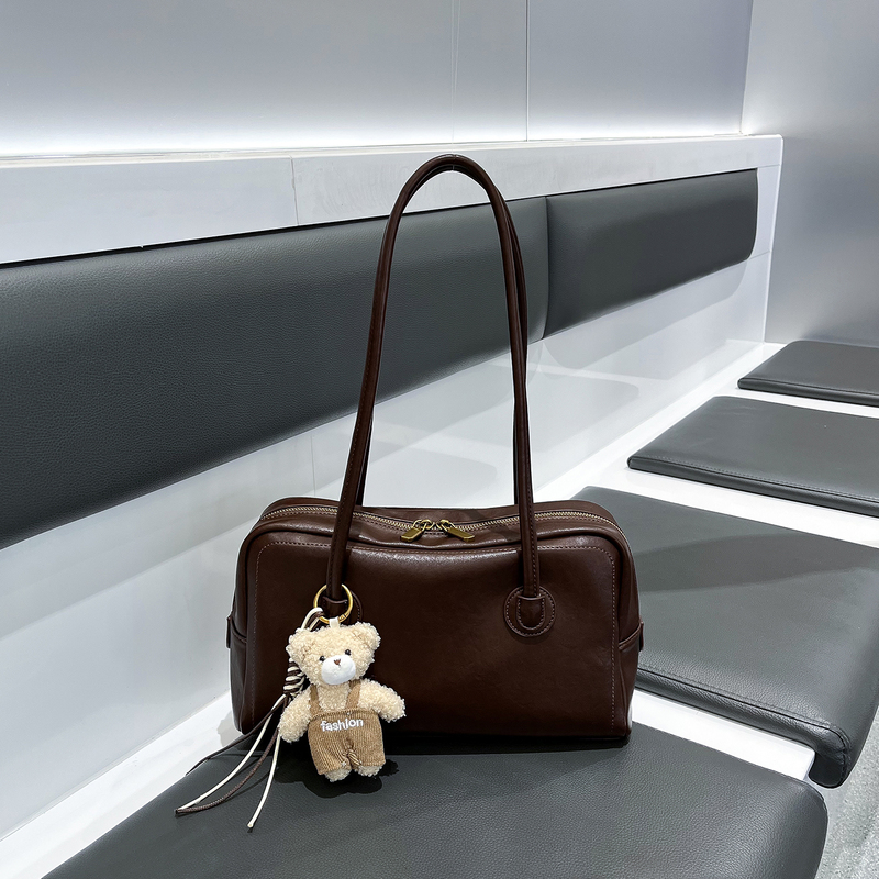 Genuine Leather Bag for Women 2026 New Vintage Soft Cowhide Boston Pillow Bag Commuter Large Capacity Single Shoulder Underarm Bag Genuine Leather Bag for Women 2026 New Vintage Soft Cowhide Boston Pillow Bag Commuter Large Capacity Single Shoulder Underarm Bag