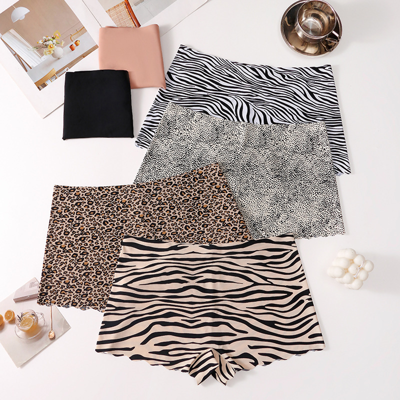 Cross-Border European and American Zebra Print Boxer Briefs Ice Silk Panties Women's Pure Cotton Crotch Mid-Waist Sexy Leopard Print Boxer Shorts Safety Shorts