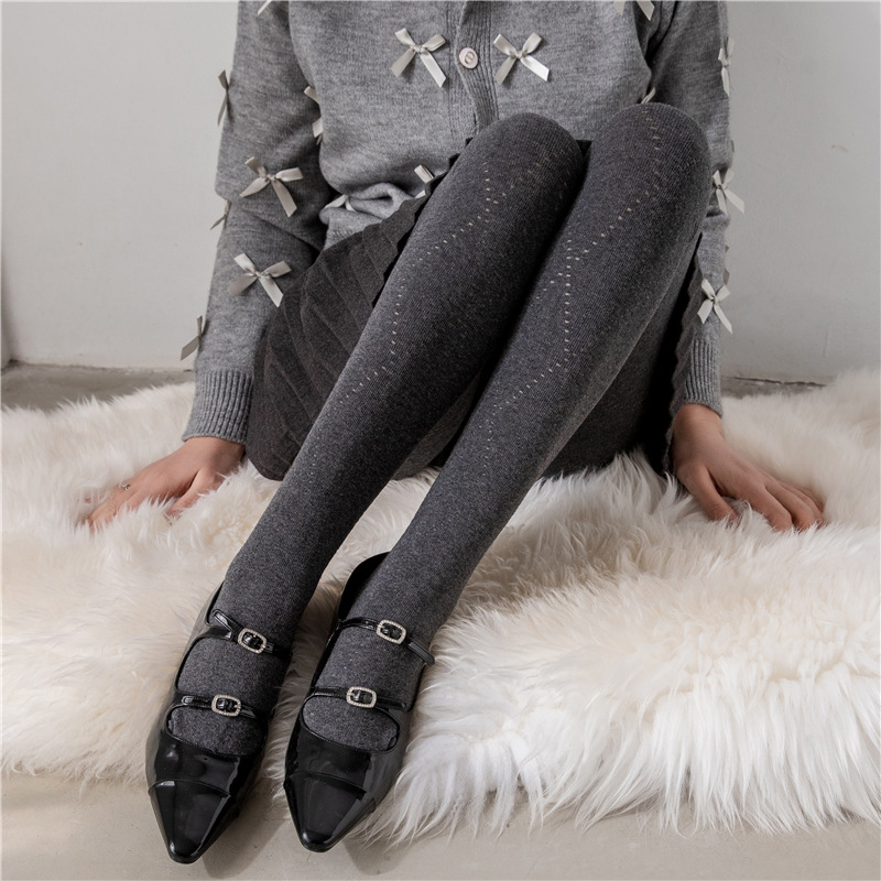 Diamond-Patterned Hollow-Out Tights for Women, Spring and Autumn, Thickened, Gray, Warm, Base Layer Socks, Suitable for Outerwear, Soft and Comfortable in Off-White