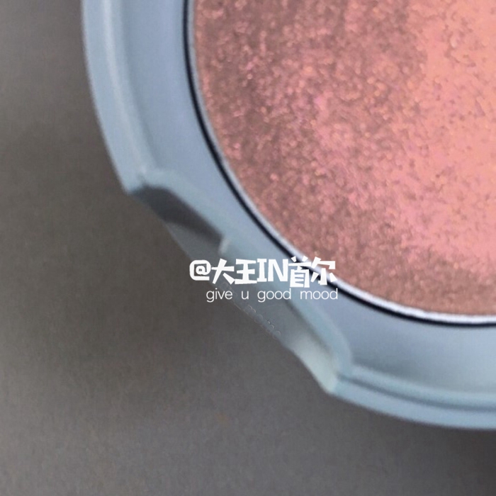Tại chỗ 16brand Ma khoai tây ánh sáng cao nước ánh sáng phân cực đào cơ bắp táo không bay bột plasticine vòm miệng mềm phấn highlight bắt sáng nào tốt