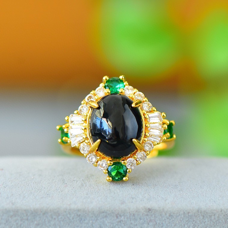 Auction and Tian Yuqing Yuhao inlaid with a fashion ring