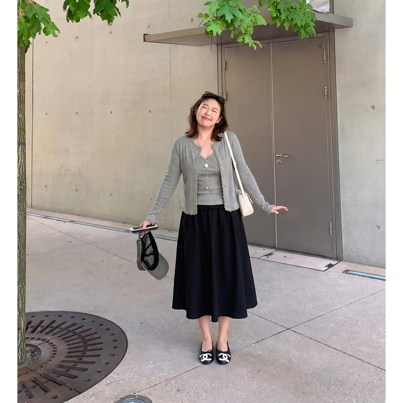 Q-Style Autumn Plus Size Women's Clothing for Slightly Chubby Girls, Super Stylish Knitted Cardigan, Elegant and Appropriate Two-Piece Set Q-Style Autumn Plus Size Women's Clothing for Slightly Chubby Girls, Super Stylish Knitted Cardigan, Elegant and Appropriate Two-Piece Set