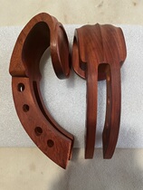 The master professionally repairs pipa replaces the headstock replaces the product replaces the panel replaces the axis refurbishes and maintains the customized instrument.