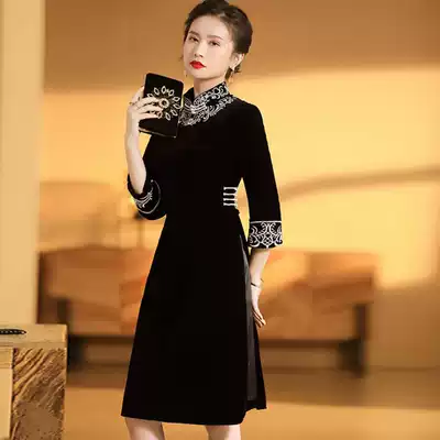 Cheongsam autumn 2020 new Chinese style improved version of retro embroidery gold velvet thin temperament elegant dress