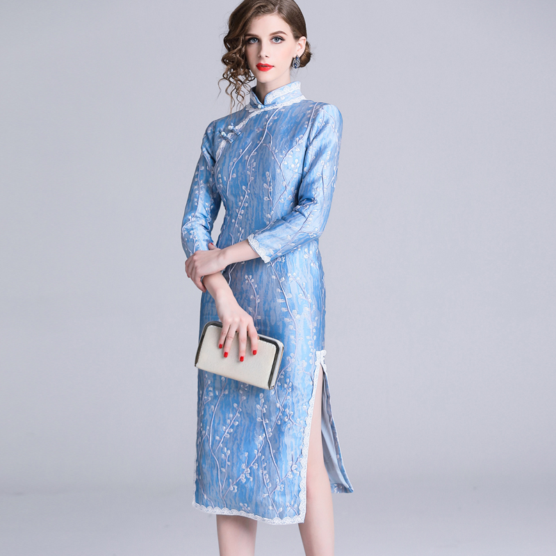 The old Shanghai qipao Spring 2021 new improved version of the young style Elegant Young Girl Chinese Wind Walk Show in Long Edition