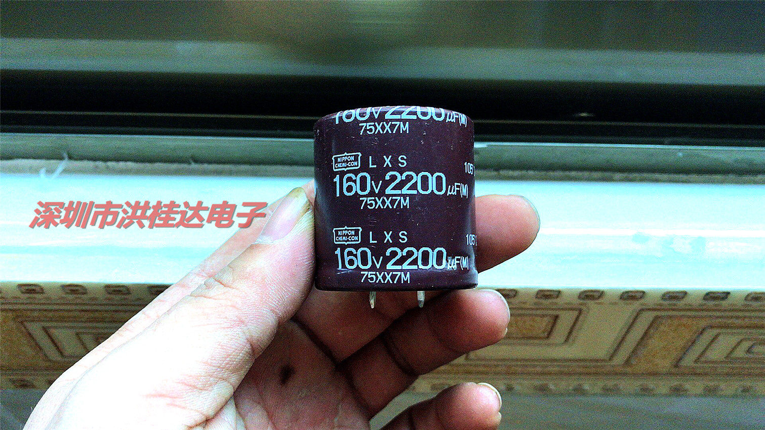 160V2200UF 160V2200UF 35X35 LXS high frequency original black diamond NIPPON electrolytic capacitor 2200UF160V