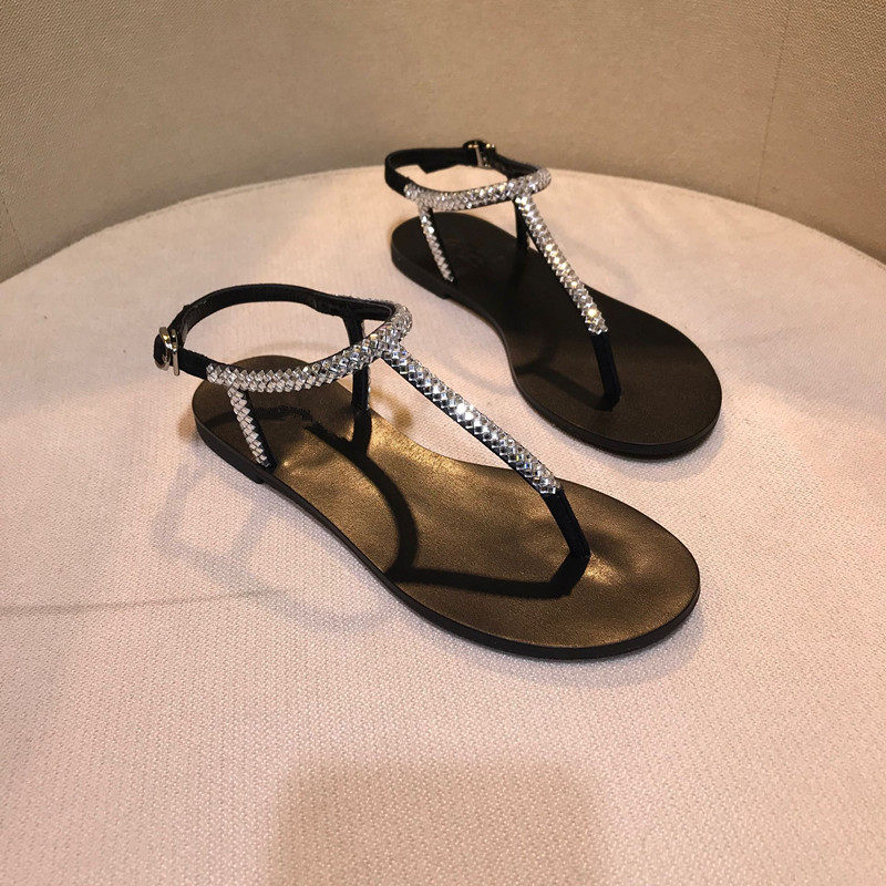 2022 European station summer new leather rhinestones flat heel flip-flops fashion outer wear casual herringbone sandals and slippers women's tide
