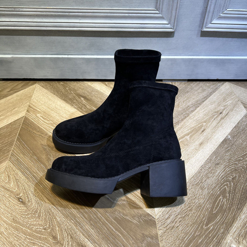 2022 European station autumn and winter new sponge cake thick-soled short boots thick heel increased fashion elastic Martin boots women's boots trend