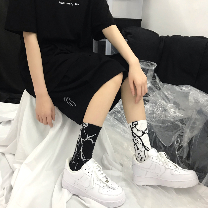 Women's Cotton Socks Harajuku Men's Street Style Couple Mid-Length Skateboard Socks European and American Fashion Autumn and Summer Trendy Socks Korean Women's Cotton Socks Harajuku Men's Street Style Couple Mid-Length Skateboard Socks European and American Fashion Autumn and Summer Trendy Socks Korean