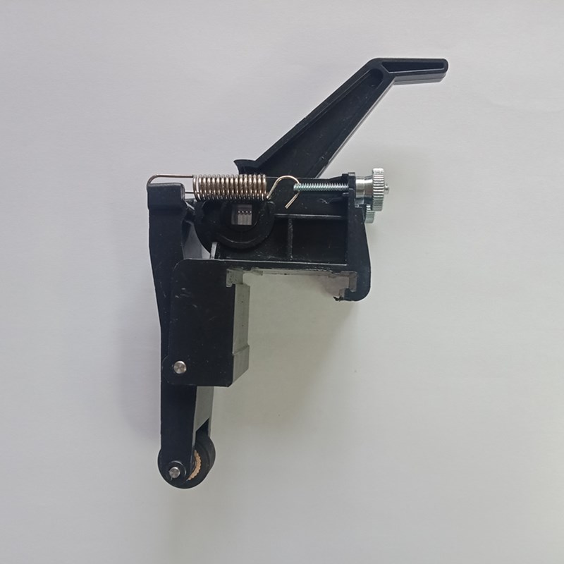 Liyu engraving machine accessories pressure wheel domestic engraving machine original pressure wheel computer engraving machine pressure paper wheel pressure paper rack