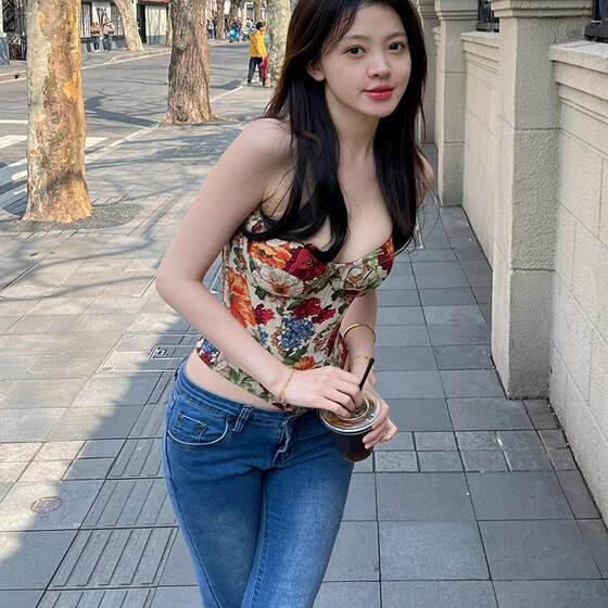 2221视频教程丹丹纸样服装1：1裁剪图纸打版DIY鱼骨抹胸上衣纸样