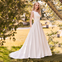 Forest simple satin wedding dress 2021 new Hepburn retro thin trailing bride main wedding dress high-end customization
