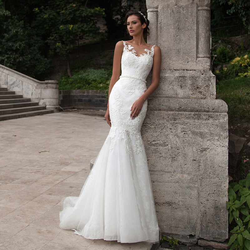 Fishtail wedding dress 2021 new spring wedding dress sexy halter wedding dress luxury lace thin wedding dress