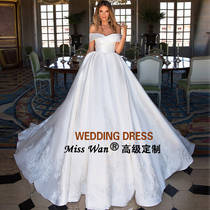 2021 new slotted shoulder satin luxury lace big tail bridal wedding ceremony long tail main wedding dress